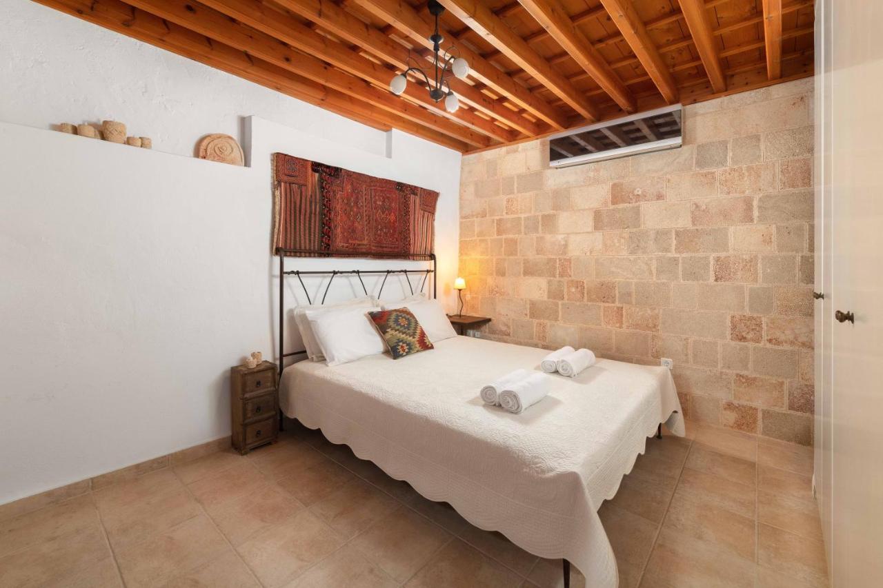 Villa Valasia Lindos With Acropolis View Екстериор снимка