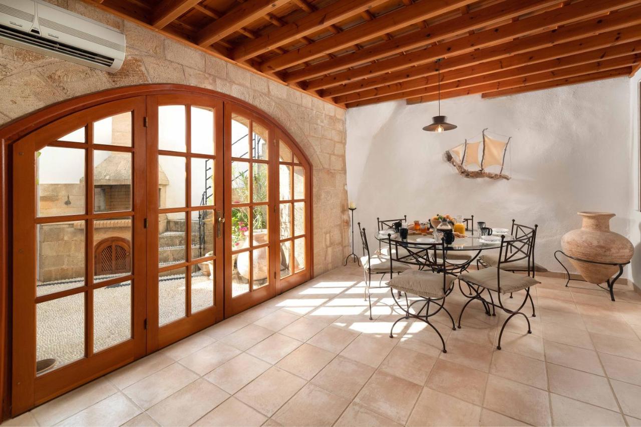 Villa Valasia Lindos With Acropolis View Екстериор снимка